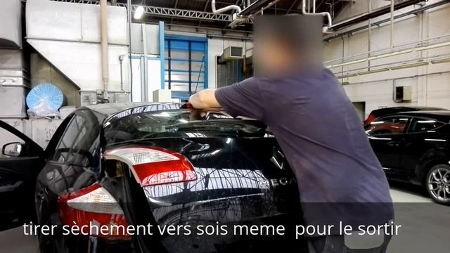 Tuto demontage 3eme feu stop Renault Megane 3/disassembly Third stop light Renault Megane 3 смотреть онлайн