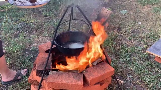 Говяжья печень в казане смотреть онлайн