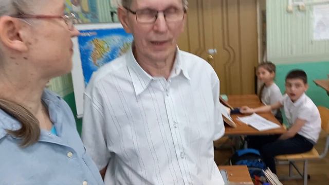 Азнакаево 3 школа 3 б класс Матти OH5SY отвечает на вопрос Альберта смотреть онлайн