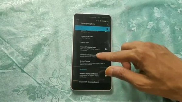 ?Pre Release Driver VS Game Driver VS System Graphic Driver Benchmark