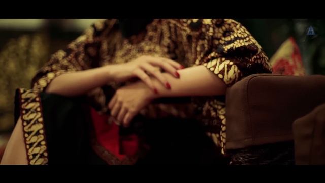 Nella Kharisma - AKU INGIN CINTA YANG NYATA | Lagu Terpopuler 2022 (Official Music Video) смотреть онлайн
