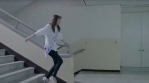 Что за девушка пердун