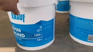 Наливной пол, ветонит 3000(советую посмотреть)