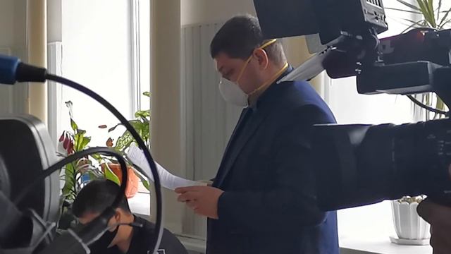 Прокурор ходатайствует арестовать начальника Витовского ОП, подозреваемого в избиении свидетеля смотреть онлайн
