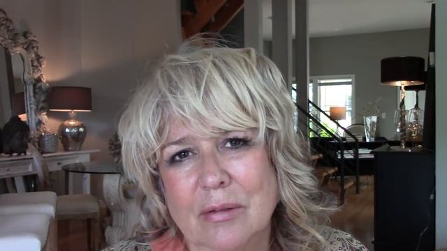 True Reality Shift Stories with Landria Onkka смотреть онлайн