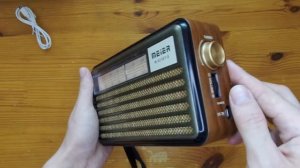 Радиоприемник с солнечной панелью. Радио на солнечной батарее.