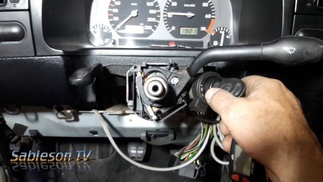 ЗАМЕНА ЗАМКА ЗАЖИГАНИЯ VW GolF III?? смотреть онлайн