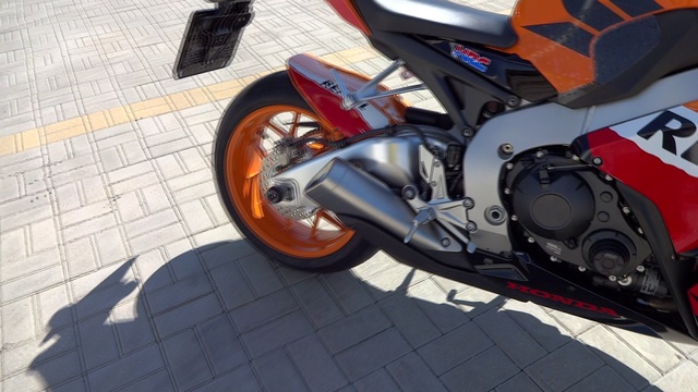 Honda CBR1000RR Fireblade (Repsol) 2013 Walkaround [Part. 2]
