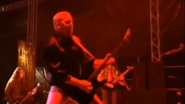 If HammerFall played Runing In The 90s in Liesebergshallen 2003 смотреть онлайн