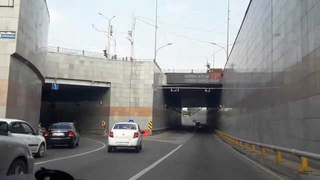 Алматы. Проезд по туннелю на Саяхате 7 09 2020 смотреть онлайн