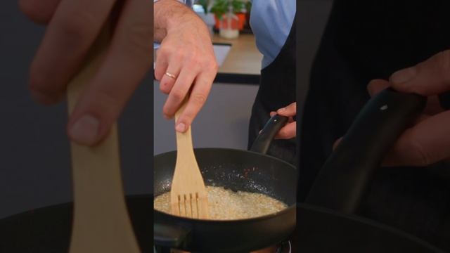 Ризотто с креветками. Рецепт уже на моем канале. #кулинария #рецептынакаждыйдень #tasty #yummy смотреть онлайн