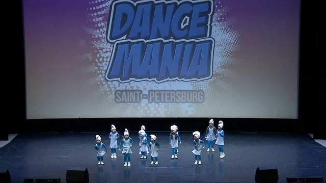 DANCE MANIA Спортивная cтудия "Пирамида", номер "Смурфики" смотреть онлайн