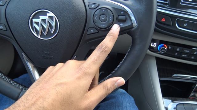 2018 Buick Regal TourX 2.0 L Turbocharged 4-Cylinder Review смотреть онлайн