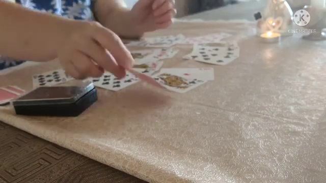 Червовая дама♥️ и Крестовый король♣️. Его отношения к Червовой даме❤️ смотреть онлайн