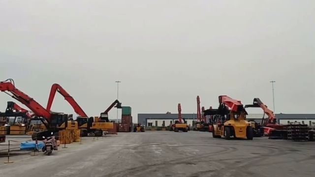 Танцующие ? перегружатели SANY / Dancing ? material handlers SANY смотреть онлайн
