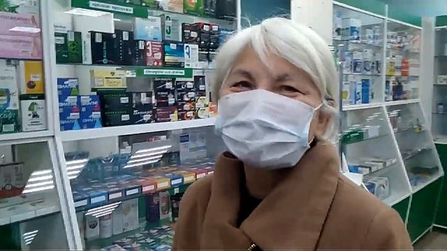 Объехав 8 астраханских аптек депутаты из партии СР смогли купить медицинские маски только в одной смотреть онлайн