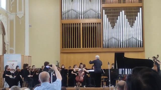 Миланна Дантес. Большой зал Астраханской консерватории. Дирижёр Стрельченко Александр Геннадьевич. смотреть онлайн