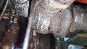 Мтз082-132 н Руль крутиться легко