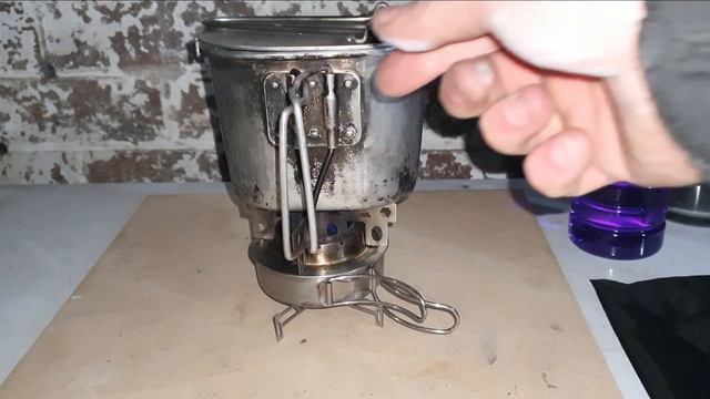 Tomshoo Alcohol stove boil test ( 300ml water ) смотреть онлайн