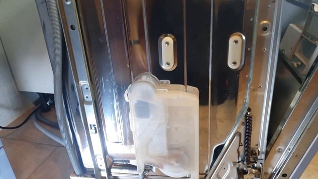 Errore i30 Lavastoviglie Electrolux AEG Rex senza perdita d'acqua смотреть онлайн