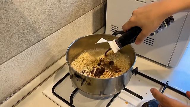 Как готовить лапшу быстрого приготовления по китайскому смотреть онлайн