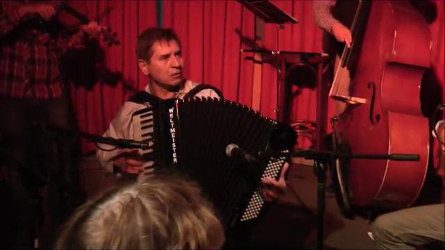 Babayaga and Petar Ralchev - Macedonean sirba смотреть онлайн