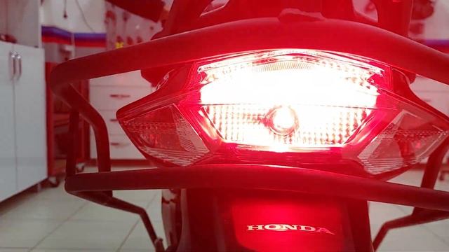 Honda dio Uçak kanadı stop çakar. 0544 688 62 51 смотреть онлайн