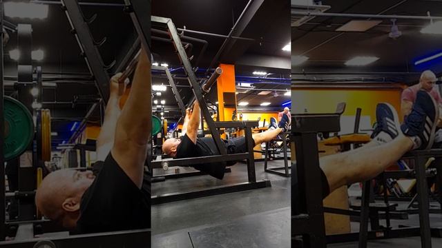 Подсобка для жима лёжа. смотреть онлайн