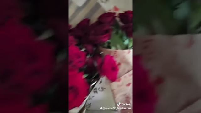 Розы от любимого??????