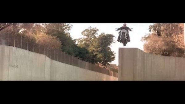 Terminator 2 - Arnold Schwarzenegger on Harley Davidson, John Connor on Honda XR. Motorcycle Scene.