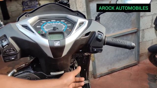 Honda Activa 125-Idling Stop System смотреть онлайн
