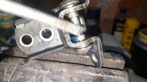 Ремонт дверных петлей Патрол.