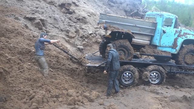 Нашли ЗАБРОШЕННЫЙ ЗИЛ 130. Откопали и отвезли на восстановление ... RC OFFroad 4x4 смотреть онлайн
