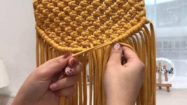 [깃들 마크라메] 태슬포인트가 귀여운 마크라메 크로스백 / diy macrame tassel bag смотреть онлайн