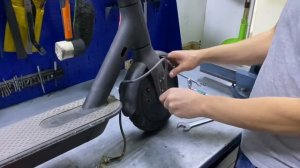 УСТАНОВКА ПОКРЫШКИ И КАМЕРЫ XIAOMI M365 ПЕРЕДНЕЕ И ЗАДНЕЕ КОЛЕСО - САМЫЙ ПРОСТОЙ СПОСОБ.