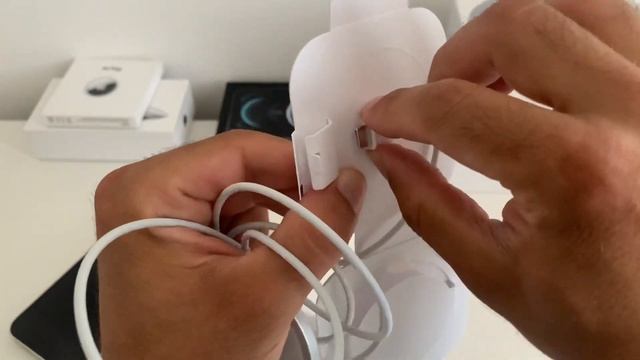 How To Check If Apple MagSafe Charger Is Genuine Or Fake смотреть онлайн