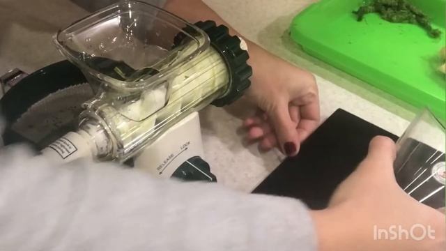 Лучшая ручная шнековая соковыжималка lexen healthy juicer manual для сока из ростков пшеницы. смотреть онлайн