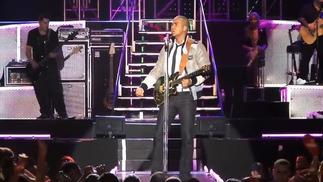 Aventura - Yo Quisiera Amarla (En Vivo en Santo Domingo 2010) смотреть онлайн