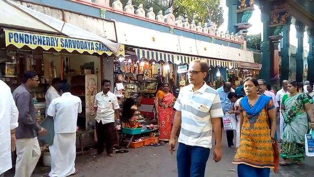 Старинный индийский Храм Ганеши - Манакула Винаягар в городе Пондичерри. Репортаж Марии Карпинской смотреть онлайн