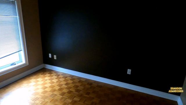 Stunning $3,000,000 Mini Dream Mansion With Power On And No Vandalism! (Disgusting Surprise) EXP.15 смотреть онлайн