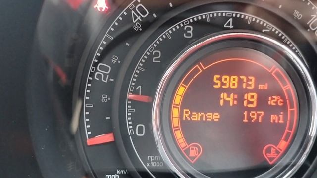 Fiat 500 1.2 petrol fluctuating RPMS, engine surging / stalling смотреть онлайн
