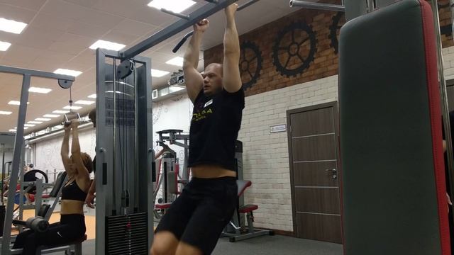 Пресс/поднятия ног на турнике. Индивидуальное составления программы тренировок 89852258478 смотреть онлайн