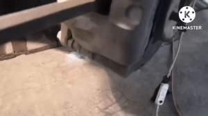 SUZUKI GRAND VITARA 2.0 замена тормозных колодок, уже давно пора!