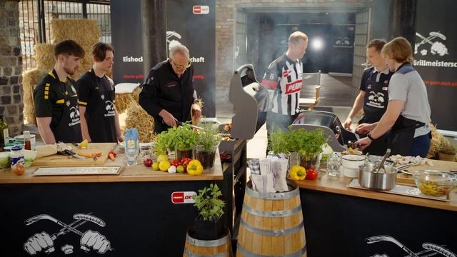 Krefeld Pinguine und Iserlohn Roosters geben ordentlich Feuer. смотреть онлайн