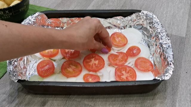 Горбуша с картофелем в духовке. Легко, быстро, вкусно. смотреть онлайн