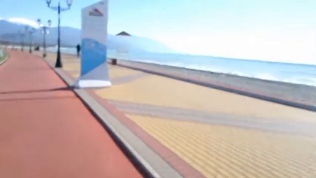 МОРЕ, ГОРЫ и прогулка на МОПЕДЕ по набережной СОЧИ в ноябре МАМЫ & Live смотреть онлайн