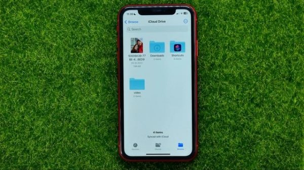 How to Download Files From iCloud Drive to iPhone
