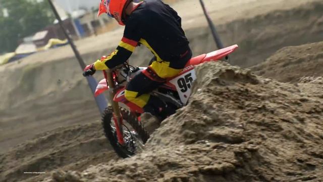 First Ride 2021 Honda CRF450 - Motocross Action Magazine смотреть онлайн