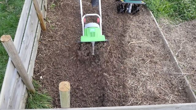 Bineuse électrique LIDL PARKSIDE 1400W (+ versus FLORABEST 710w) Tiller Gartenkultivator смотреть онлайн