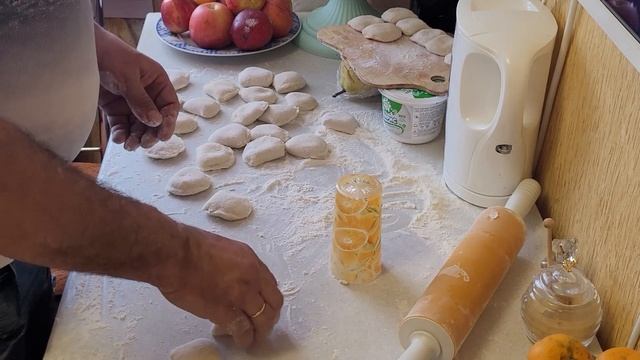 16 . Готовим вареники смотреть онлайн